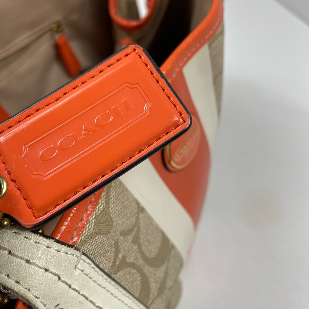 Coach Gorgeous Beige and Orange Shoulder Tote 👜 - Picture 6 of 11